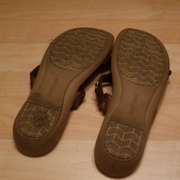 Minnetonka sandals - Picture 3 of 3